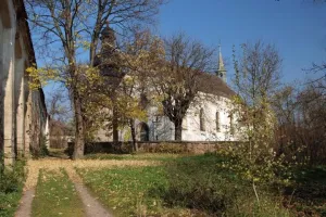 Trochu kostel