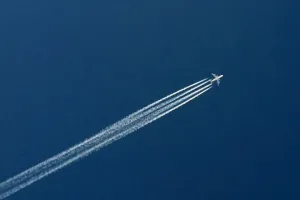 Flygplan v nebesích