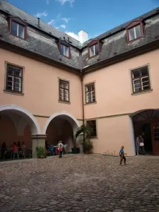 Na nádvoří