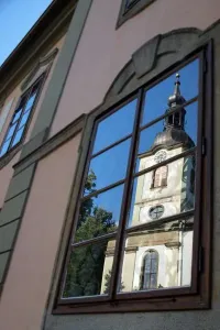 ecniřvaV .vs letsoK
