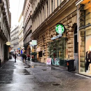 Starbucks am Graben