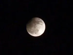 22:00