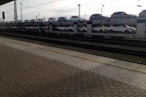Vlak na auta