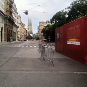 Votivkirche s univerzitou u festivalu