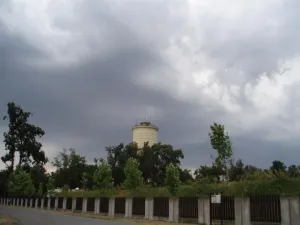 Zpětný pohled na ďábelskou věž