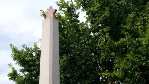 Komunisti