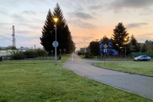 Do oblaků v plamenech