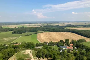 V dálce II