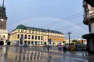 Duha nad městem