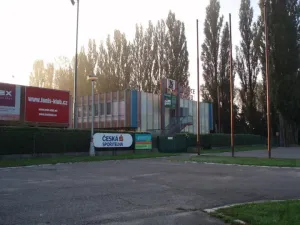 Tenisové kurty